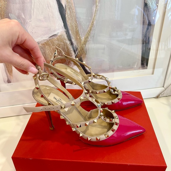 Valentino Garavani Fushia Pink Rockstud Heels - Picture 11 of 12